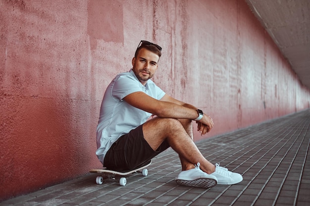 „Jak Wybrać Idealne Sneakersy na Co Dzień: Poradnik dla Mężczyzn”